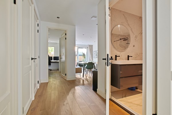 Medium property photo - Van Rappardstraat 6H, 1051 HZ Amsterdam